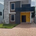 Luxurious 4-Bedroom Ensuite Home with Swimming Pool in East Legon, Ogbojo