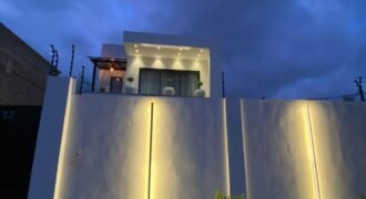 3 bedroom house with swimming pool for sale , Lakeside