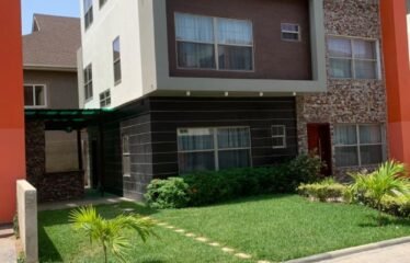 Four bedroom townhouse with a touch of elegance for vacation rentals , Tseaddo .