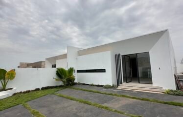 Modern 3-Bedroom House in Adenta Amrahia