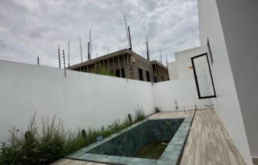 Modern 3-Bedroom House in Adenta Amrahia