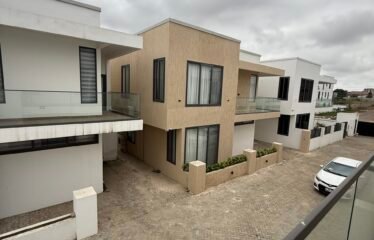 3-Bedroom Townhouse for Sale – Adjiriganor