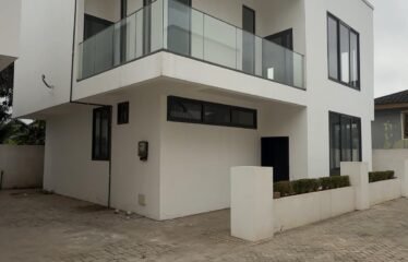 3-Bedroom Townhouse for Sale – Adjiriganor