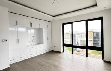 3-Bedroom Semi-Detached House for Rent – Oyarifa