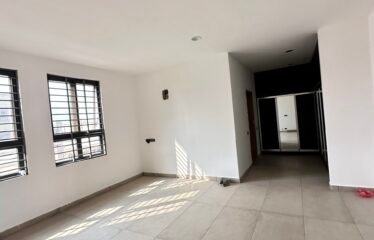 Luxury 7-Bedroom House with Pool & Bar For Sale – Adringanor