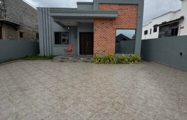 3 bedroom house at Oyarifa for Sale .